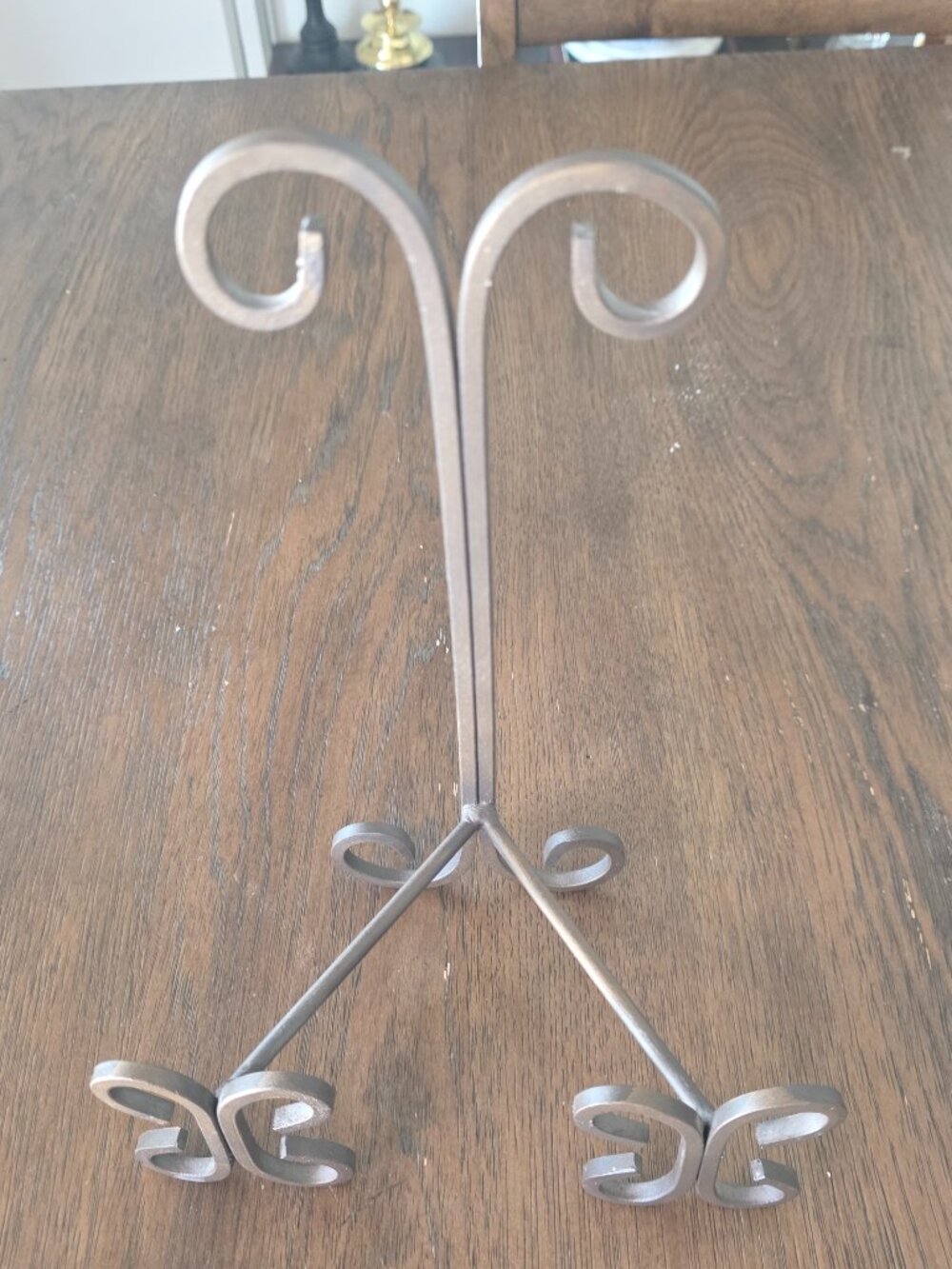 This Vintage Heavy Duty Wrought Iron Picture Plate Book Holder Display Easel
